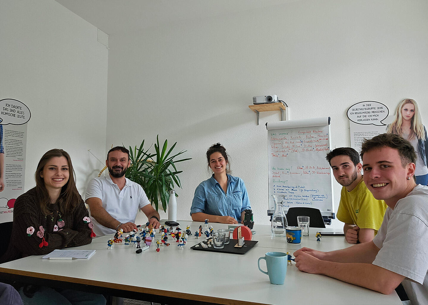 Brainstorming im Gruppenraum